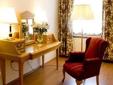 ***  Hotel Koelner Hof Refrath ベルギッシュ・グラートバッハ ドイツ